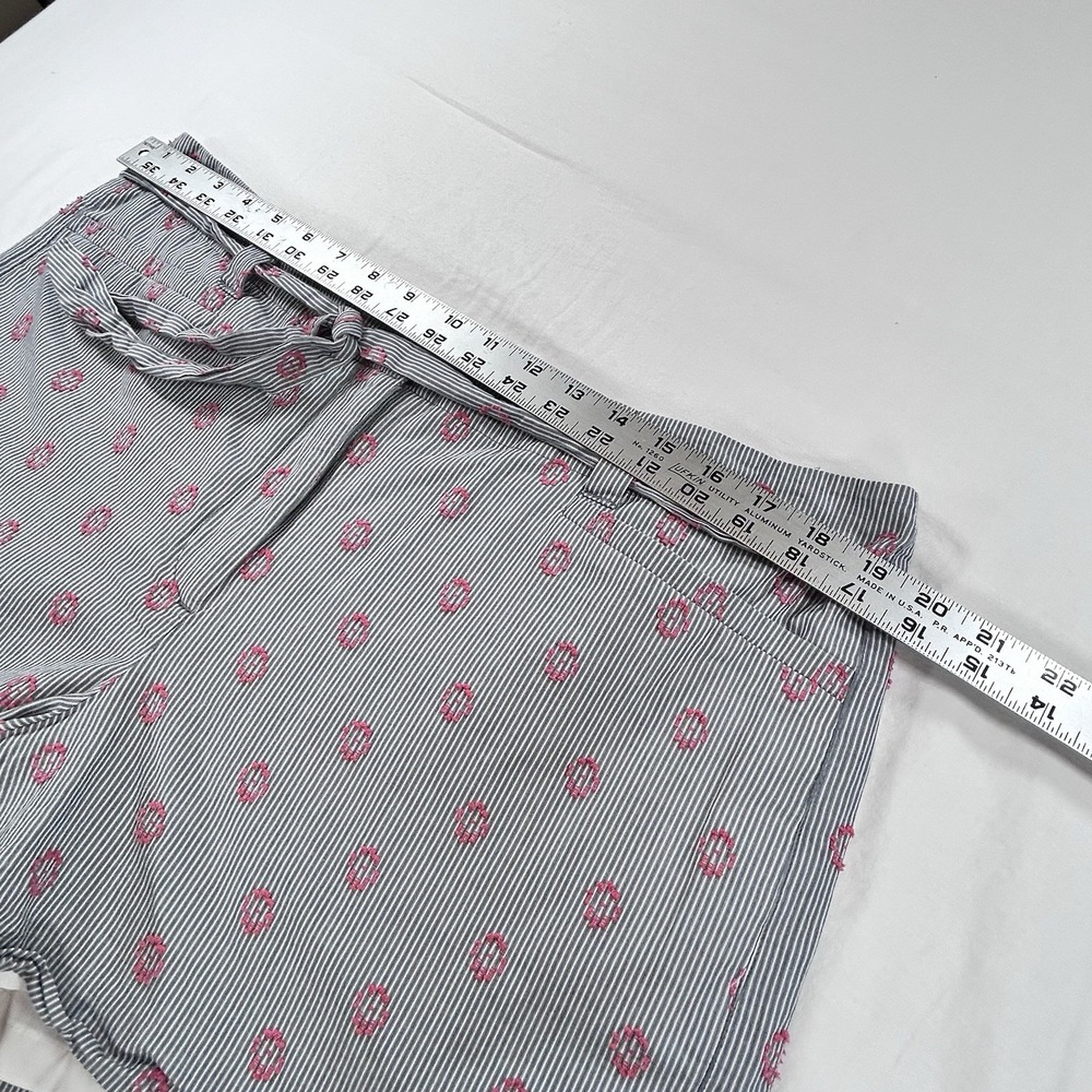 NEW Loft Womens 14 Blue White Striped Flower Embroidered Shorts Preppy Casual - Picture 5 of 12